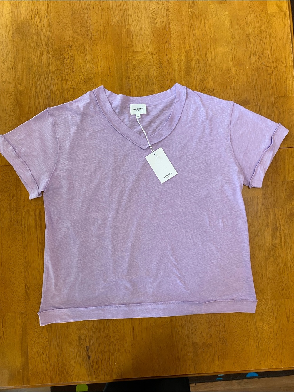Andree by Unit - Lilac Short Sleeve V-Neck Slub Tee, Sz M - New in Pkg